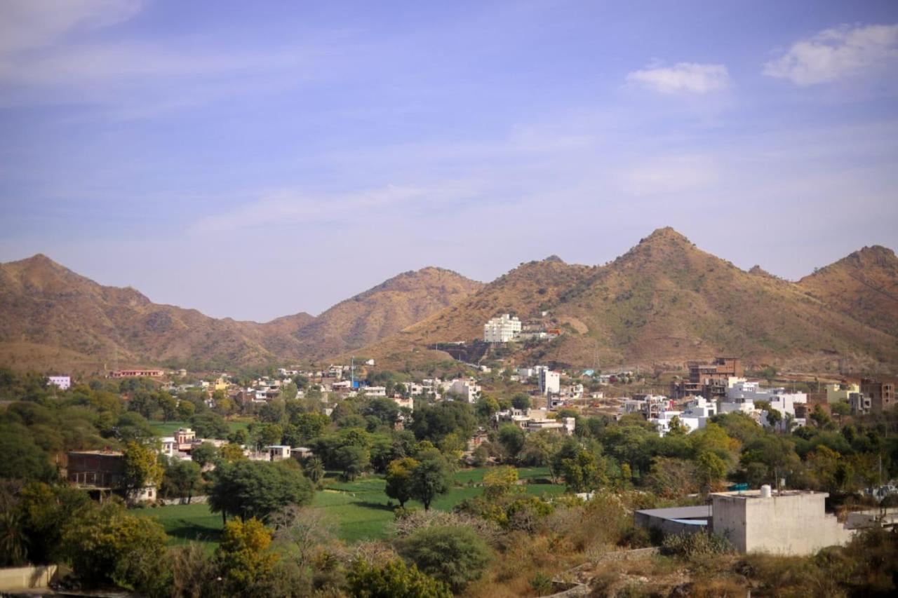 Hotel Dosa Plaza Udaipur Dış mekan fotoğraf